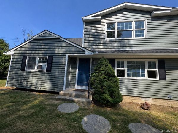 1 Towne Court , Melville, NY 11747