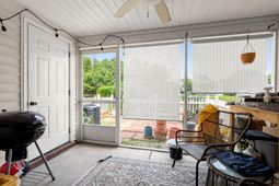 502 Pine Bluff Drive photo 4