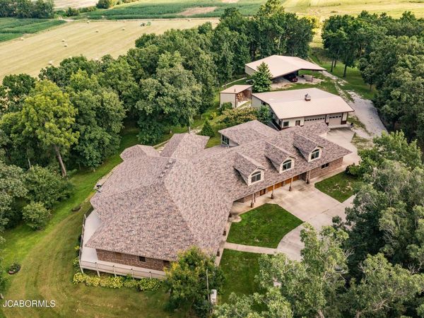 8415 ROUTE AA , Russellville, MO 65074