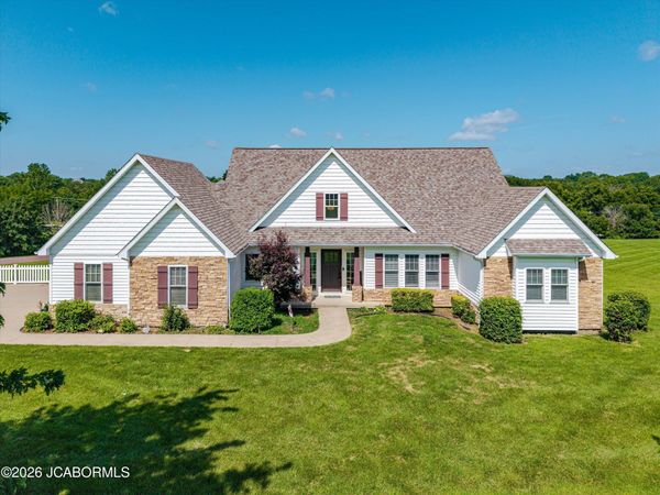 7059 N MEADOW DRIVE, Fulton, MO 65251
