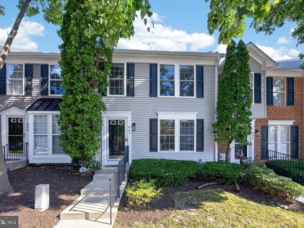 605 COACH HILL COURT , WEST CHESTER, PA 19380