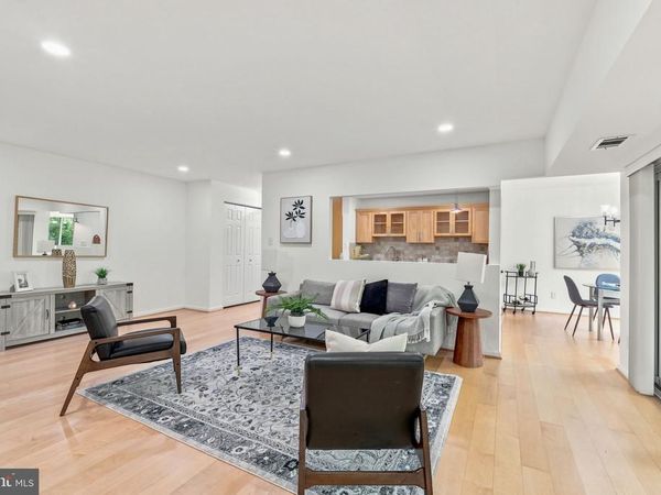 5809 EDSON, Unit 303, NORTH BETHESDA, MD 20852