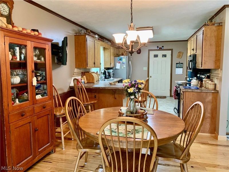 1449 4th Street SE, New Philadelphia, OH 44663 Photo 5