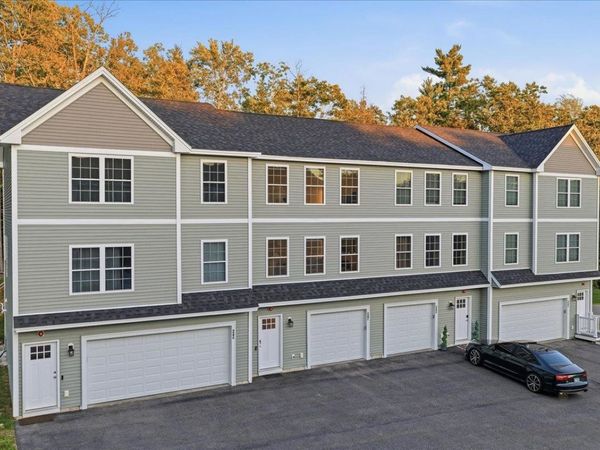 24-C Sera Drive, Unit 11, Nottingham, NH 03290