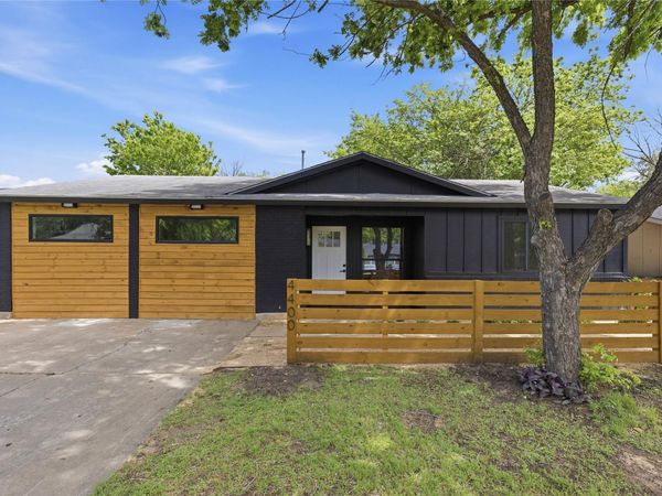 4400 Dovehill DR, Austin, TX 78744
