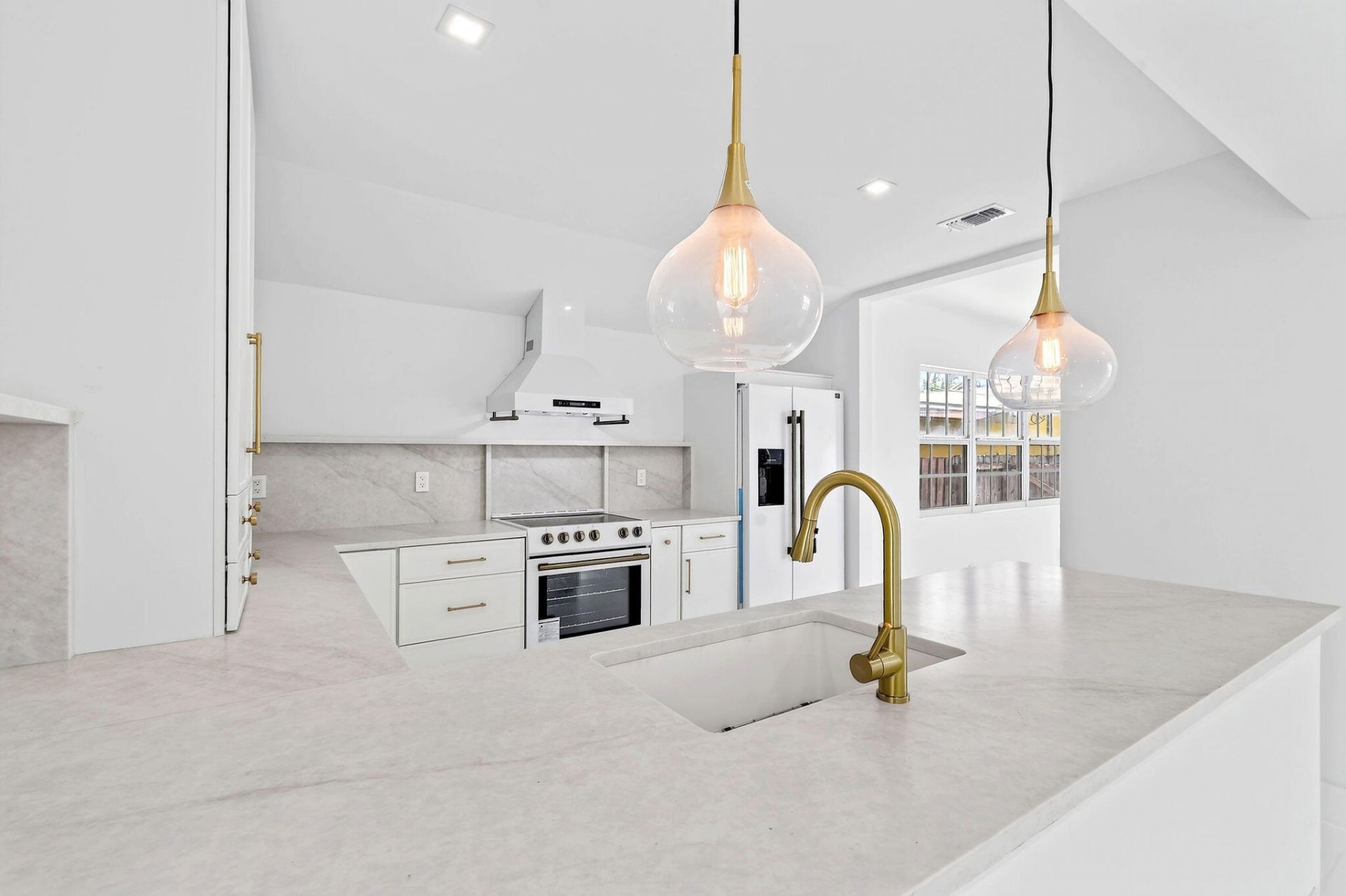 1201 N Ocean Breeze, Lake Worth Beach, FL 33460 Photo