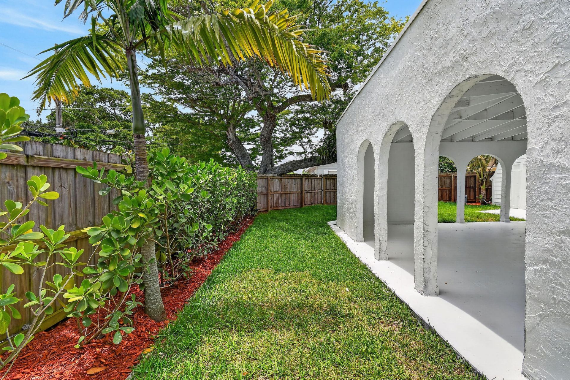 1201 N Ocean Breeze, Lake Worth Beach, FL 33460 Photo