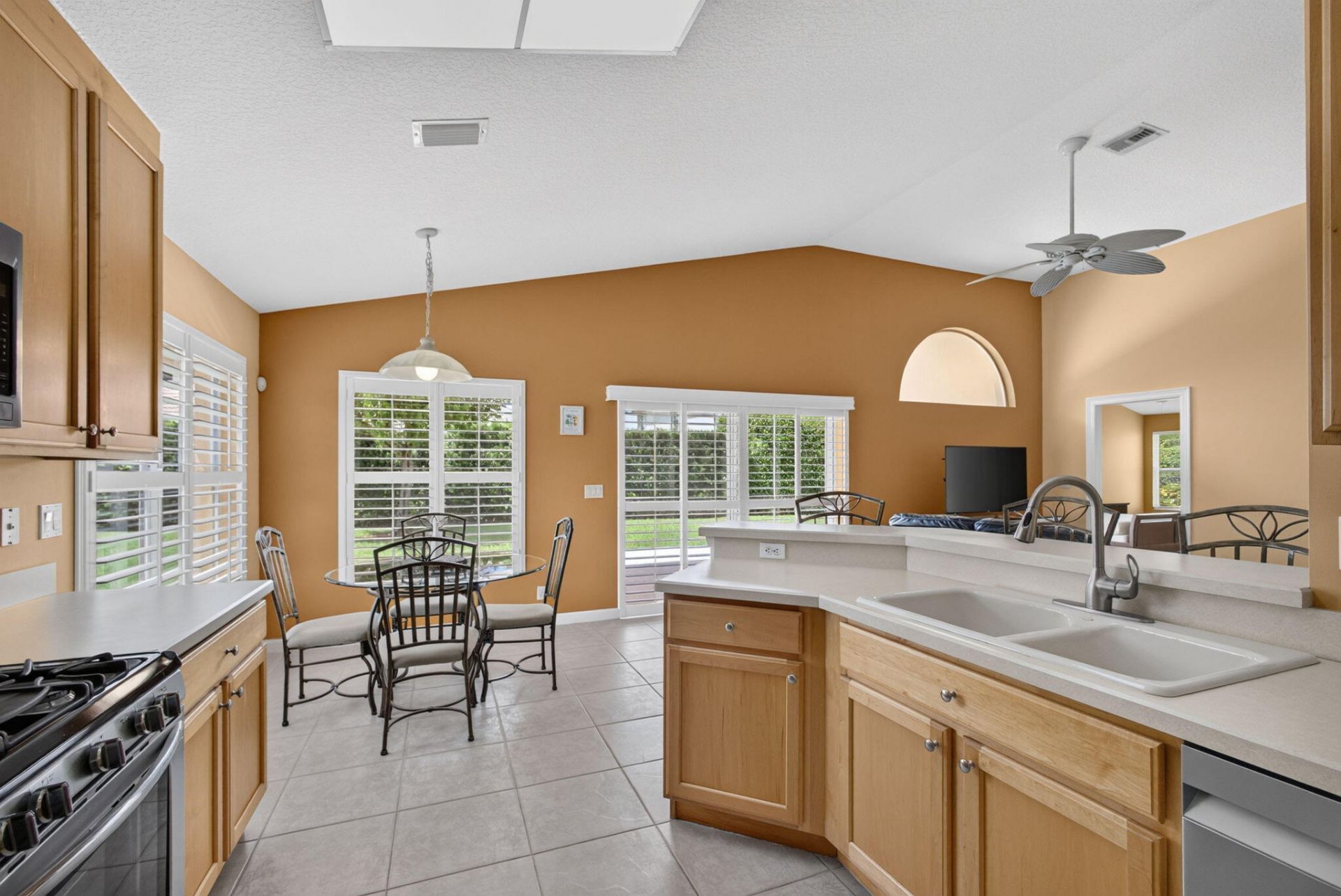 3738 Victoria Road, West Palm Beach, FL 33411 Photo