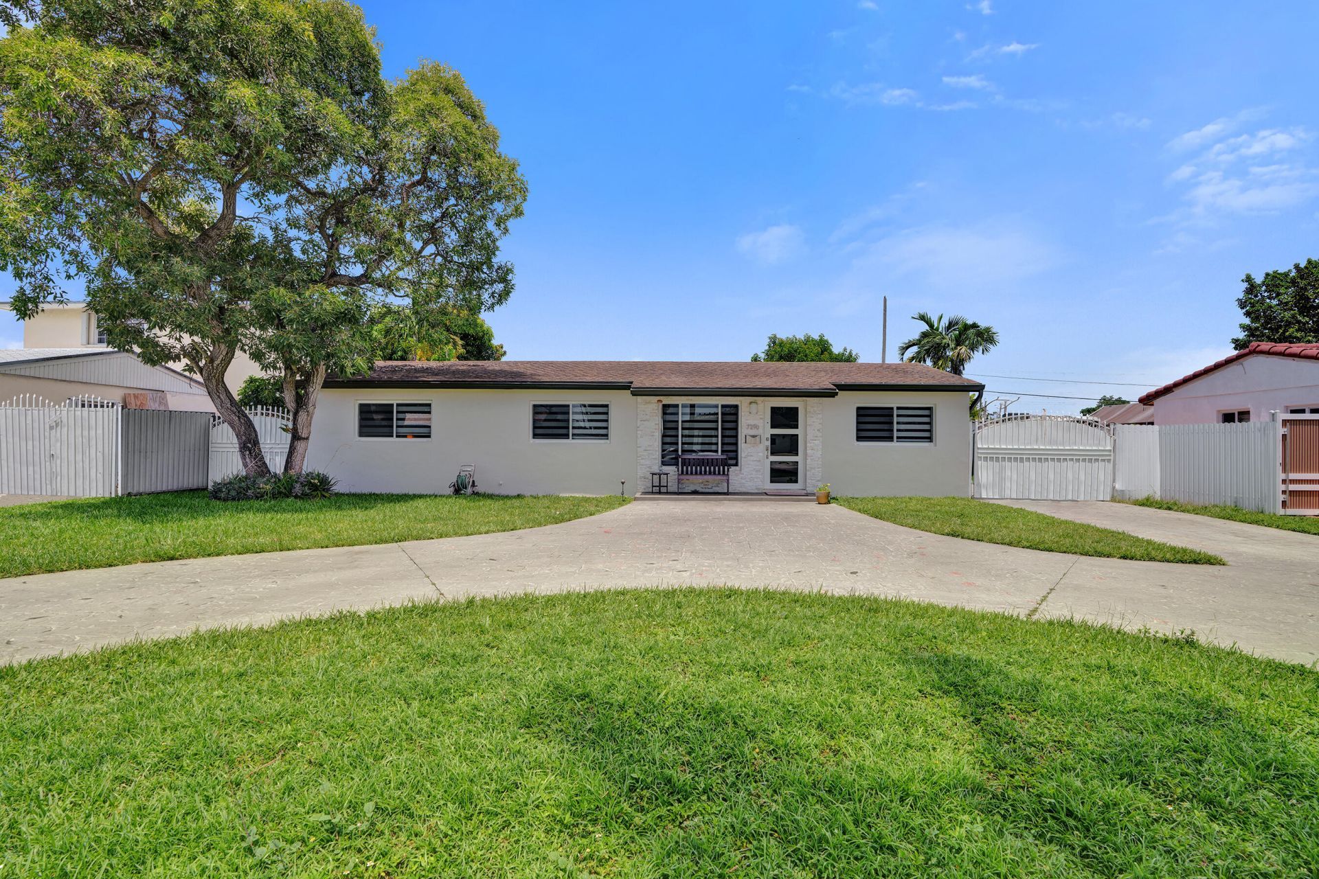 7290 W 14th Court, Hialeah, FL 33014 Photo