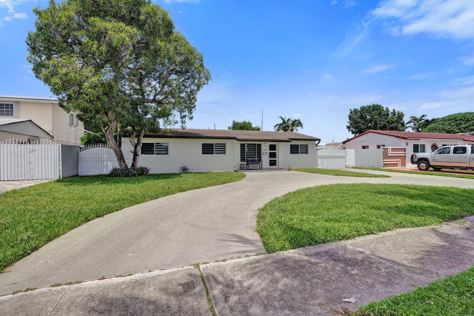 7290 W 14th Court, Hialeah, FL 33014 Photo