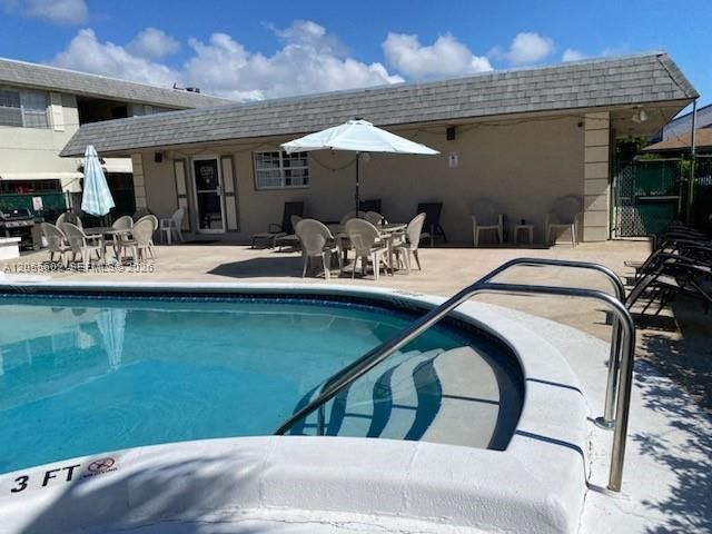 1520 Mckinley St, Unit 105E, Hollywood, FL 33020 Photo