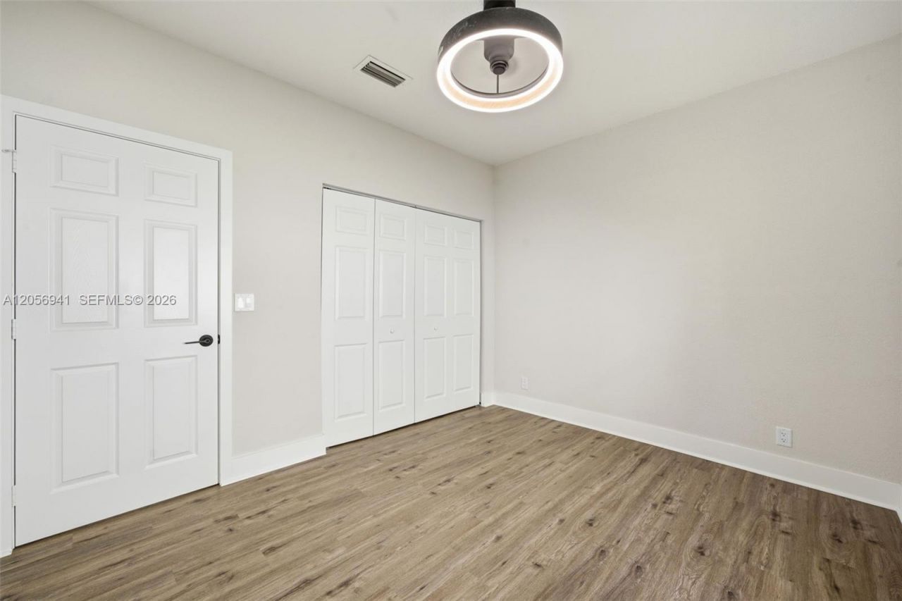 11070 Minneapolis Dr , Cooper City, FL 33026 Photo