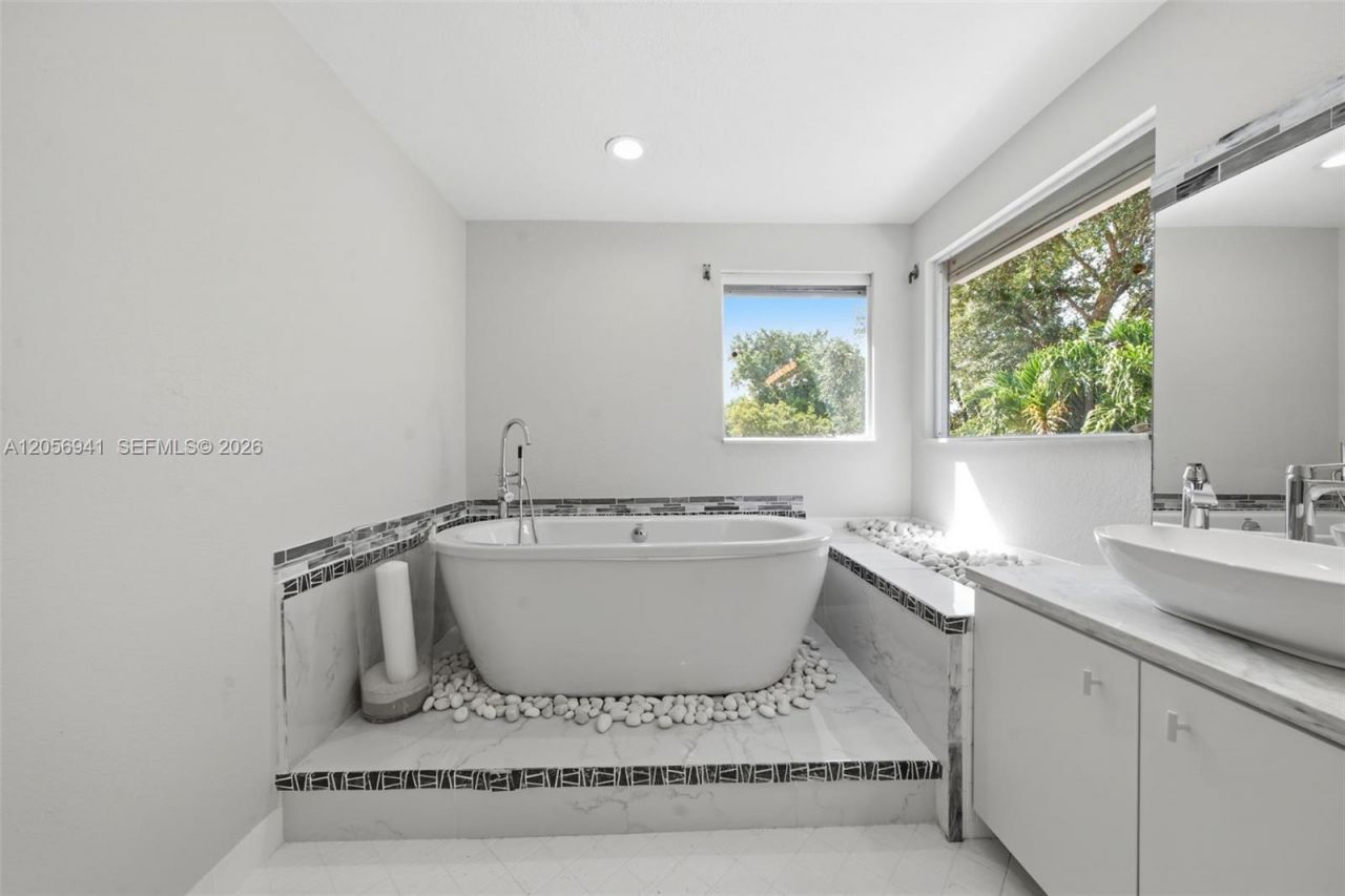 11070 Minneapolis Dr , Cooper City, FL 33026 Photo