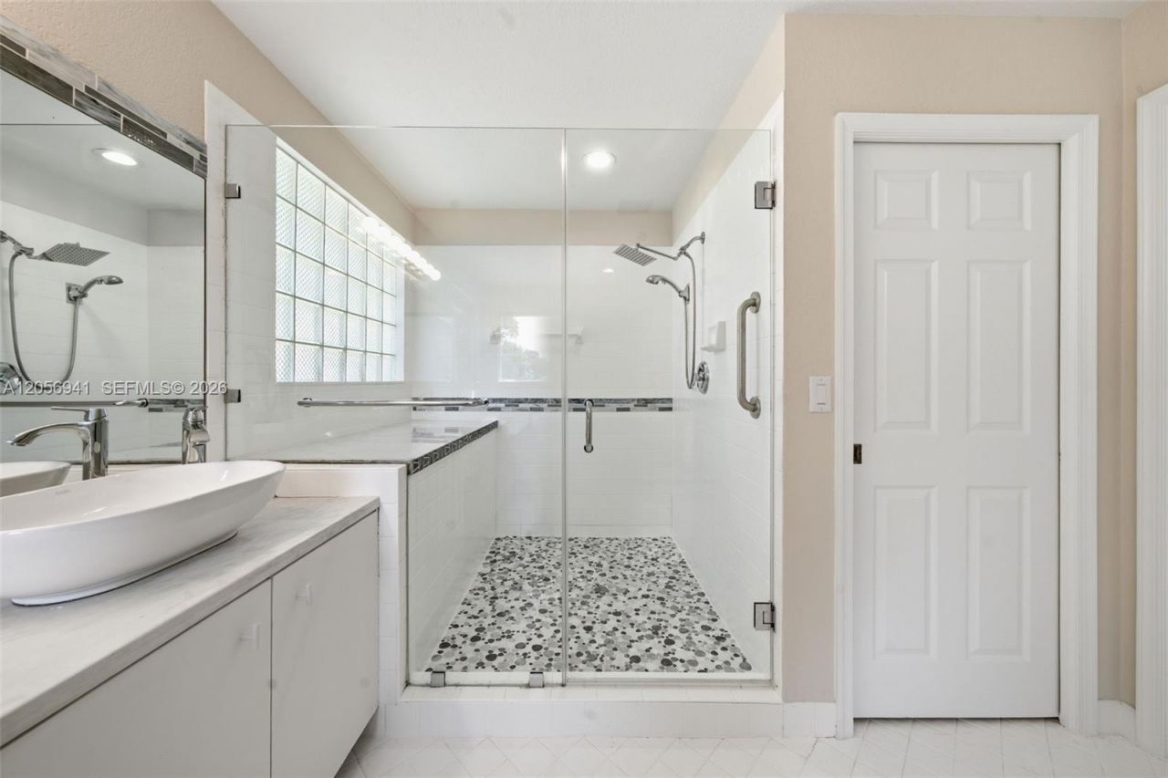 11070 Minneapolis Dr , Cooper City, FL 33026 Photo