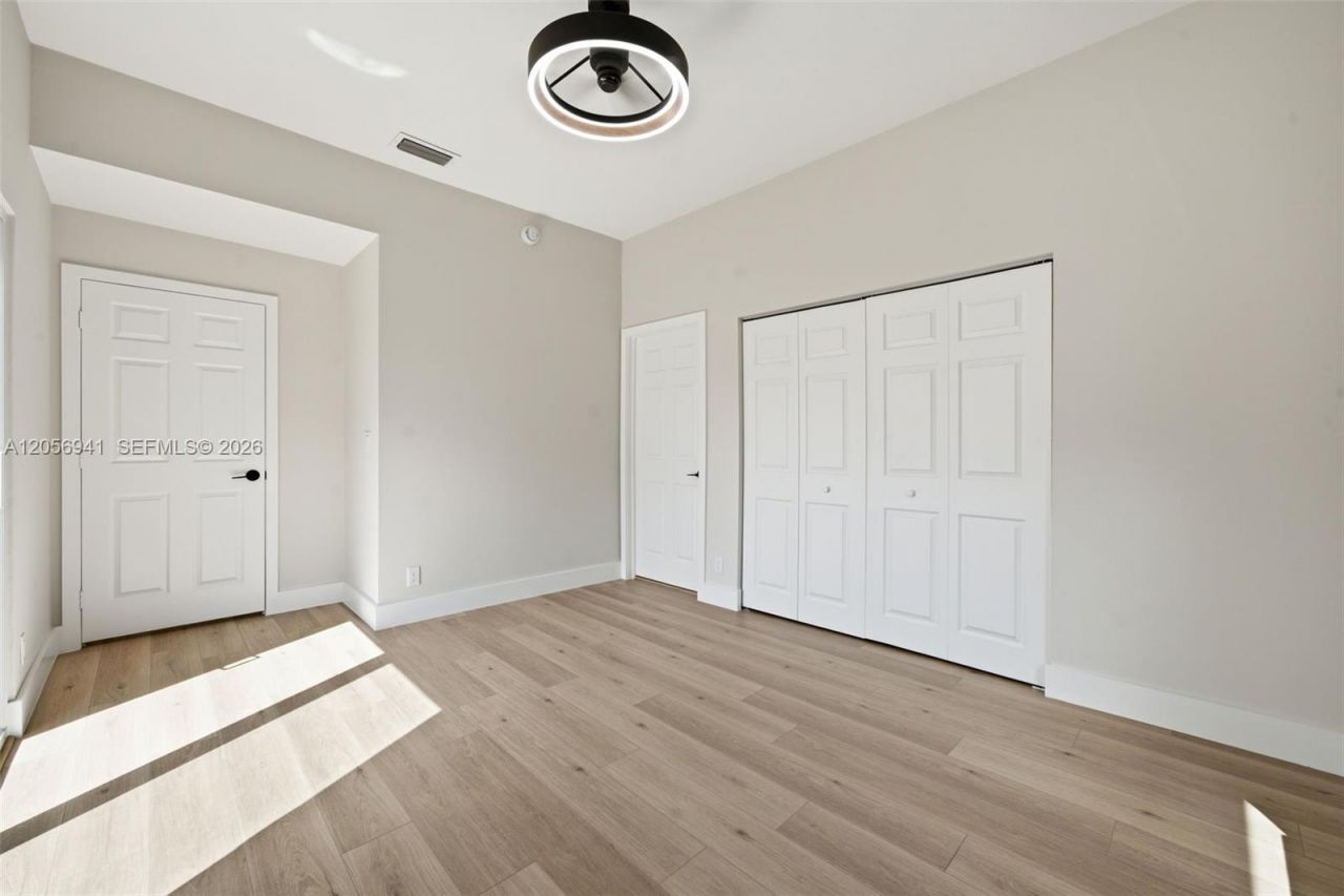 11070 Minneapolis Dr , Cooper City, FL 33026 Photo