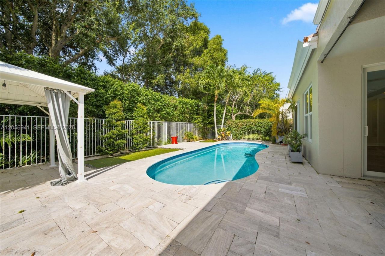 11070 Minneapolis Dr , Cooper City, FL 33026 Photo