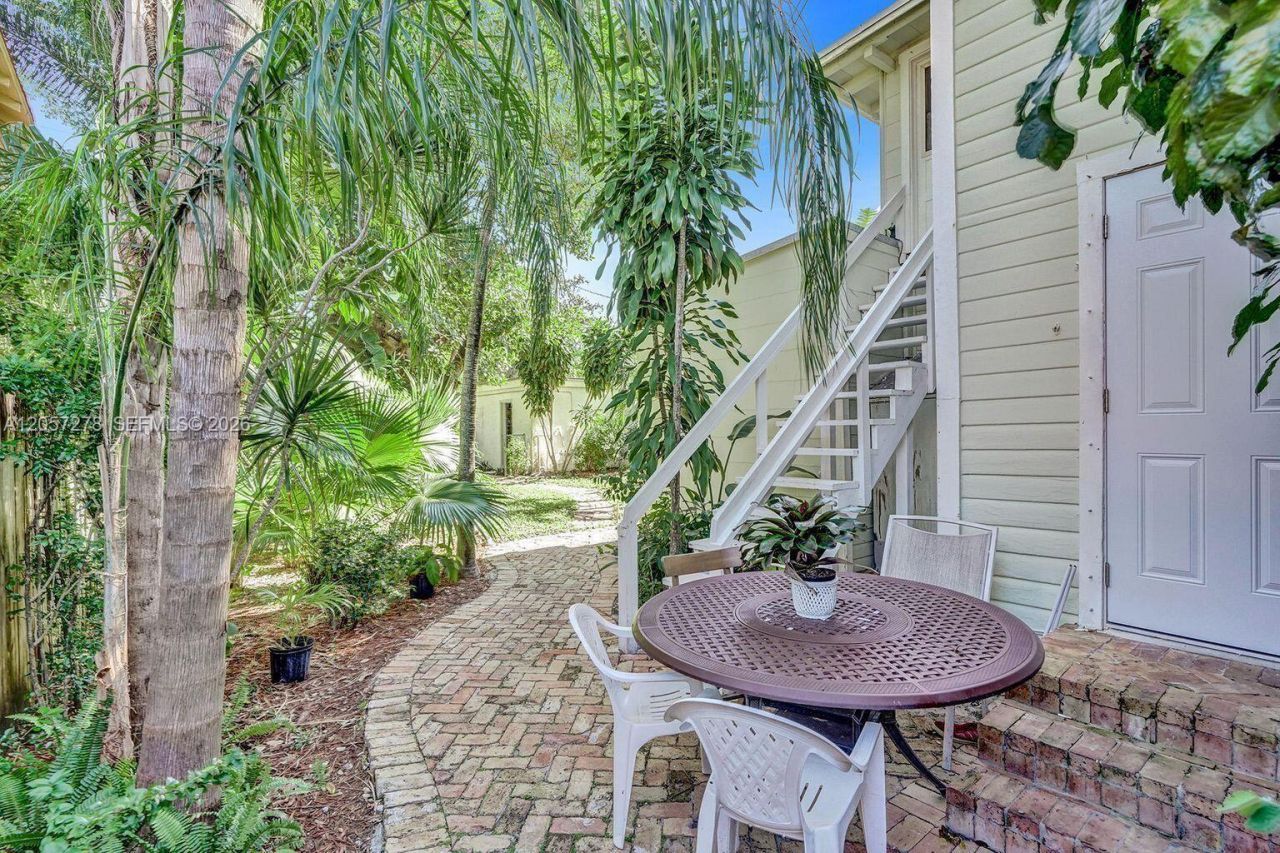 310 N Ocean Breeze , Unit 3, Lake Worth, FL 33460 Photo