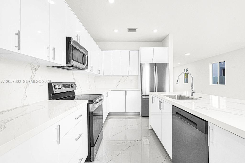 22555 SW 125th Ave , Unit 13A, Miami, FL 33170 Photo