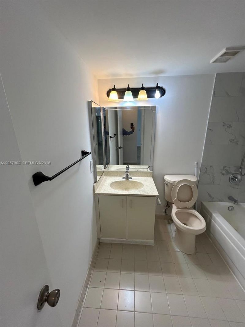 8851 Wiles Rd , Unit 208, Coral Springs, FL 33067 Photo