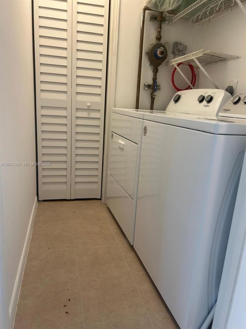 8851 Wiles Rd , Unit 208, Coral Springs, FL 33067 Photo