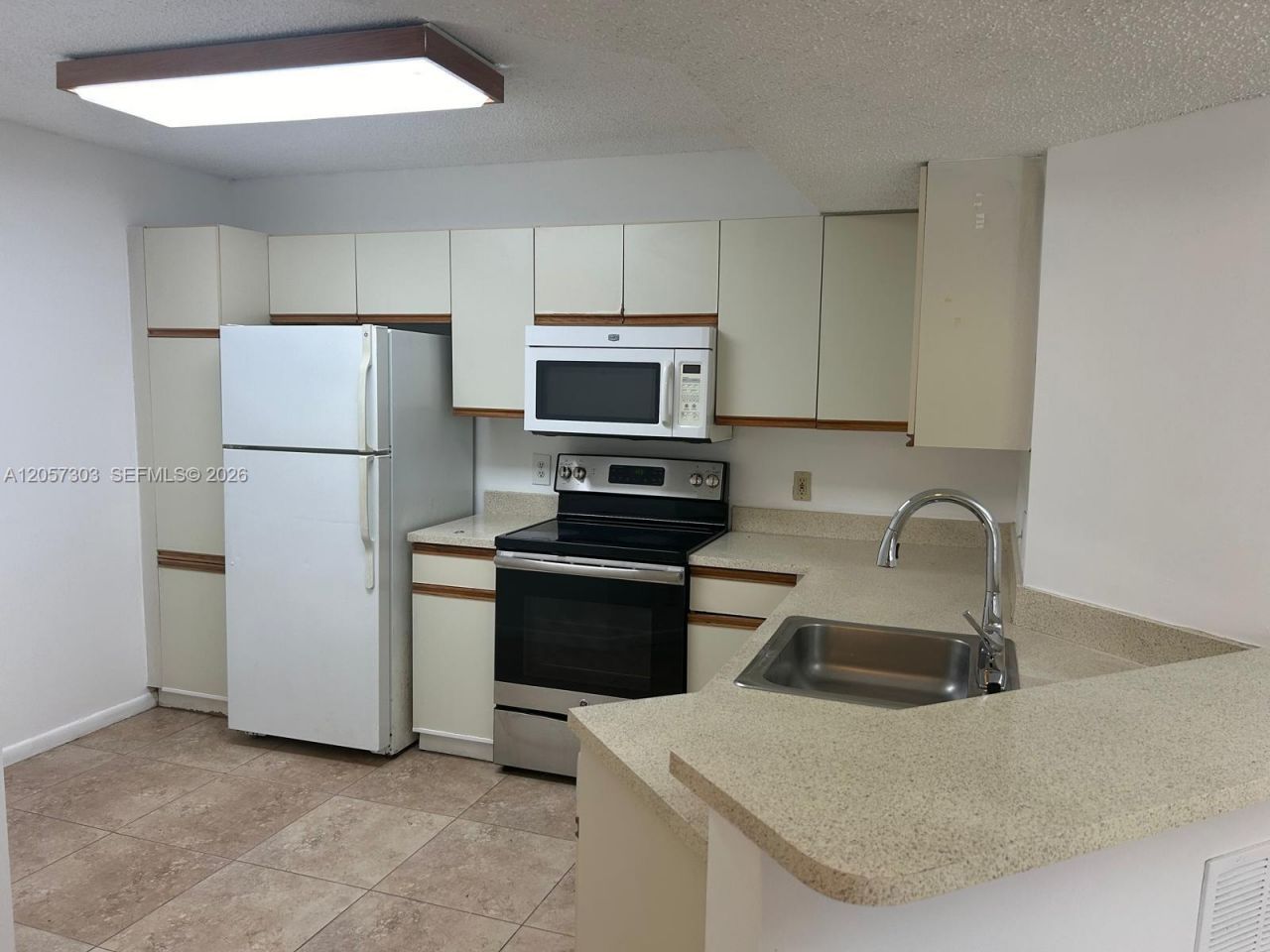 8851 Wiles Rd , Unit 208, Coral Springs, FL 33067 Photo