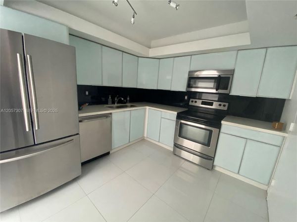 2780 NE 183rd St , Unit 909, Aventura, FL 33160