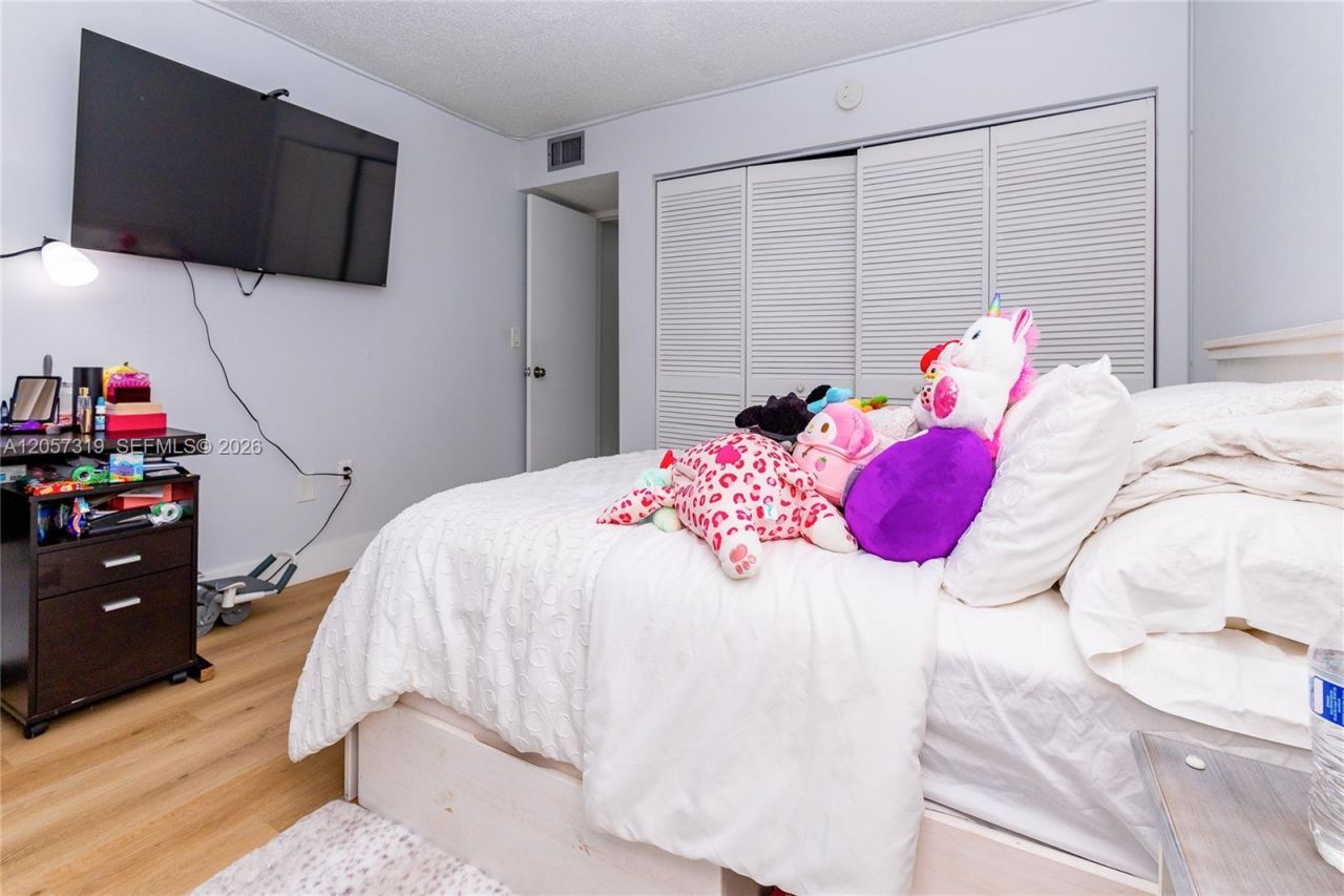 469 N Pine Island Rd, Unit B308, Plantation, FL 33324 Photo