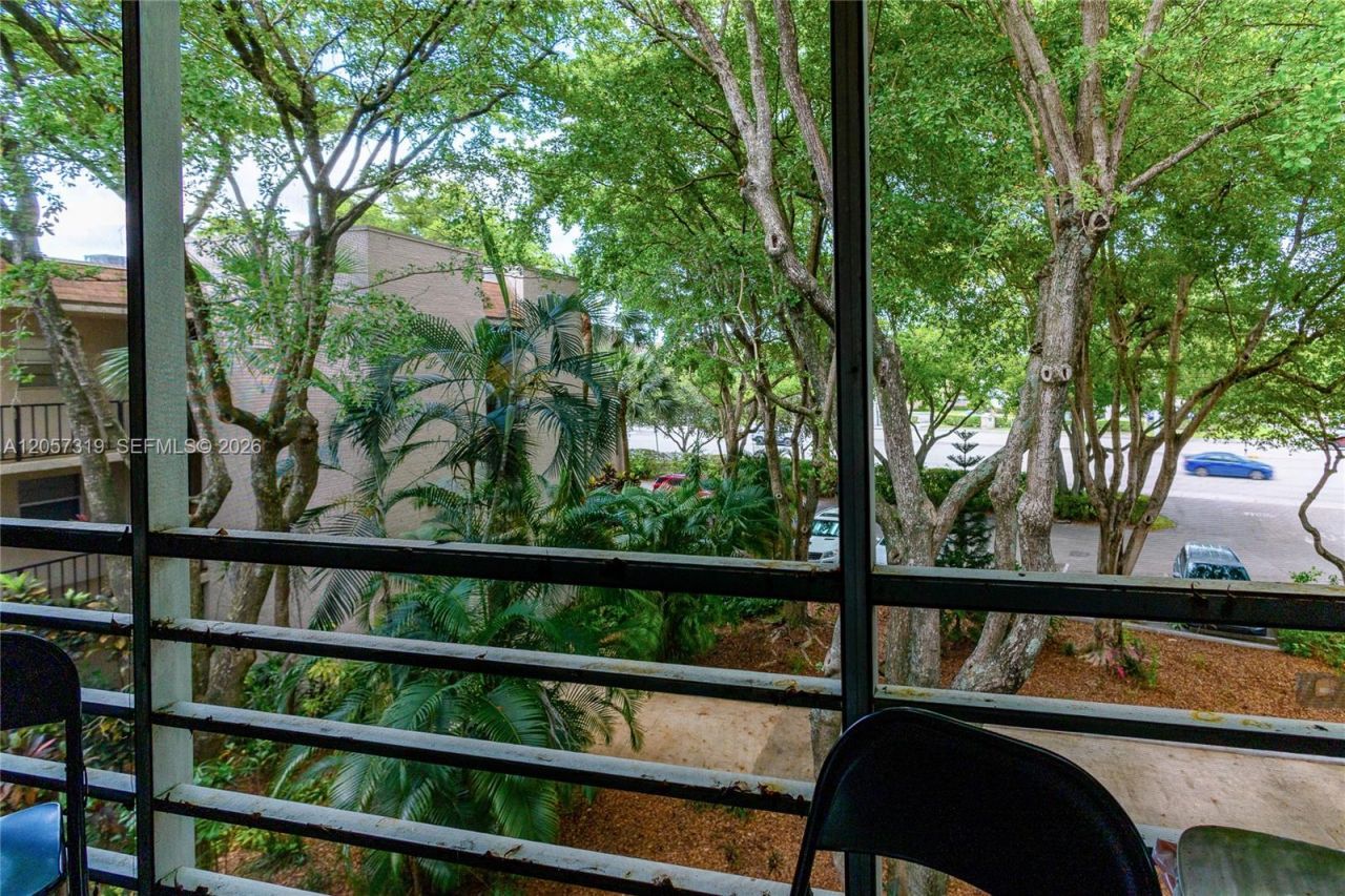 469 N Pine Island Rd, Unit B308, Plantation, FL 33324 Photo