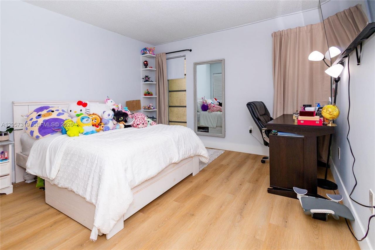 469 N Pine Island Rd, Unit B308, Plantation, FL 33324 Photo