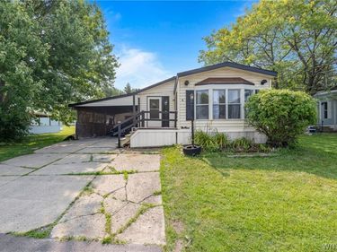 4 Brush Drive, Hamburg, NY 14075