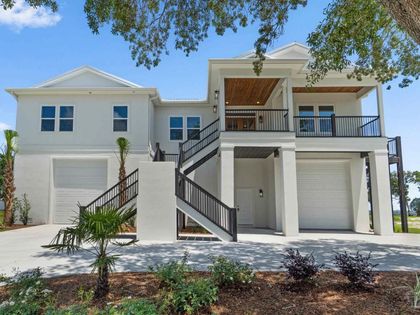 1774 Thresher Dr Navarre, FL 32566