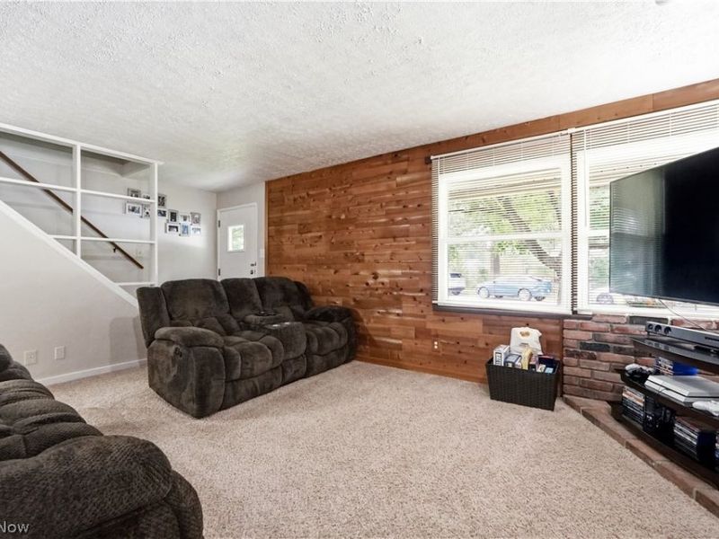 2250 Wichert Drive, Cuyahoga Falls, OH 44221 Photo 10