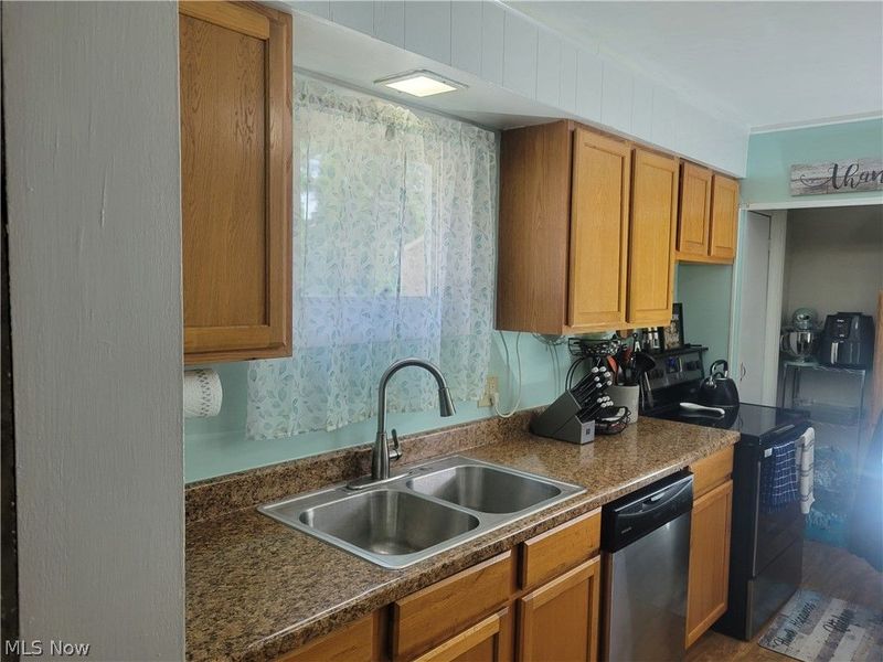 2250 Wichert Drive, Cuyahoga Falls, OH 44221 Photo 11
