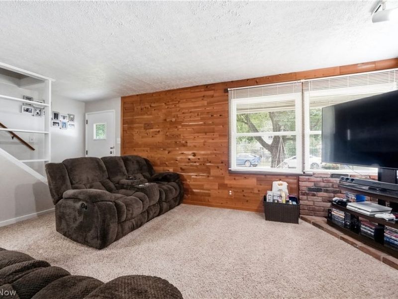 2250 Wichert Drive, Cuyahoga Falls, OH 44221 Photo 13