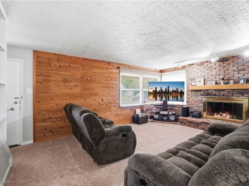 2250 Wichert Drive, Cuyahoga Falls, OH 44221 Photo 17