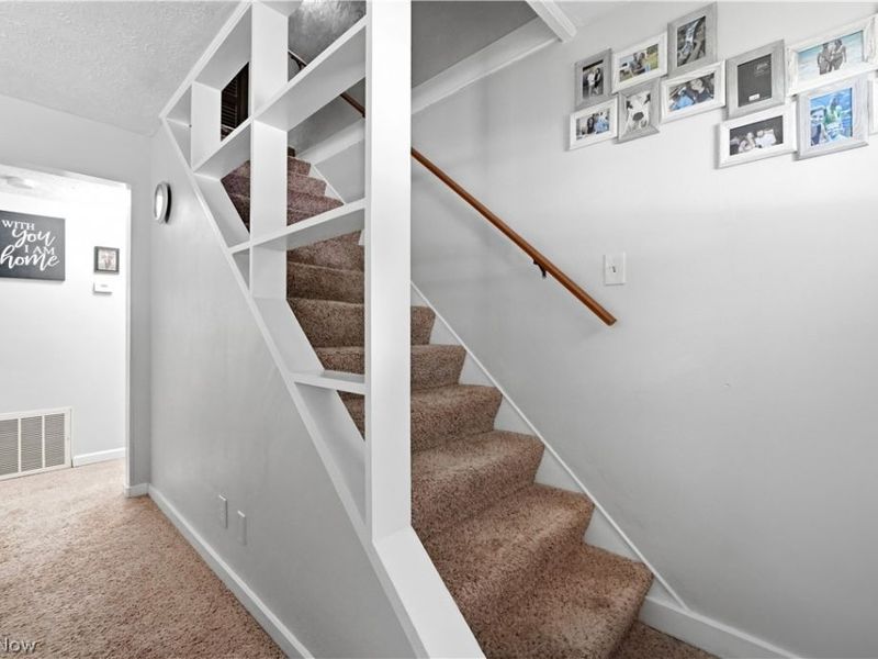 2250 Wichert Drive, Cuyahoga Falls, OH 44221 Photo 32