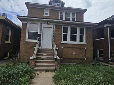 1061 Van Buren Street , Gary, IN 46402