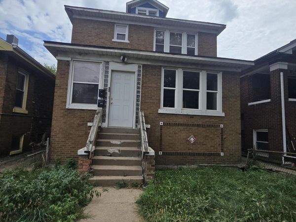 1061 Van Buren Street , Gary, IN 46402