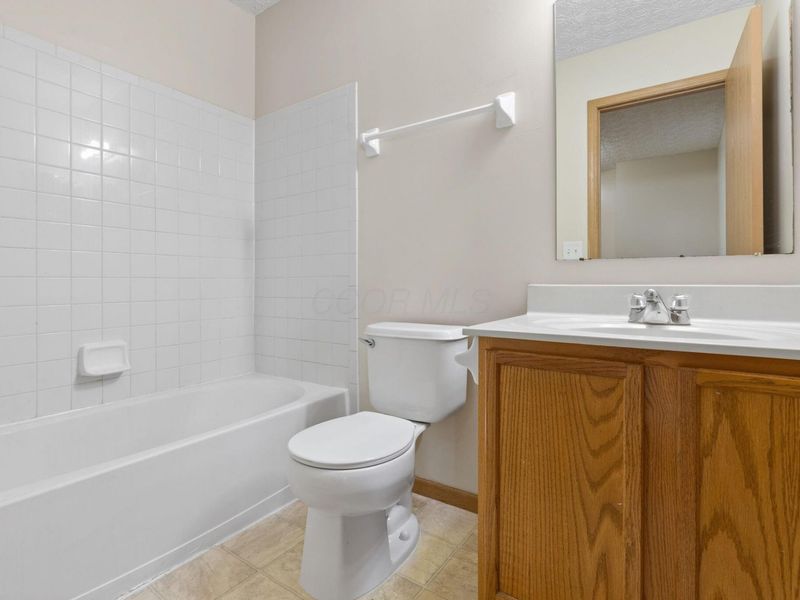4807 Perlman Street , Unit 5, Columbus, OH 43228 Photo 24