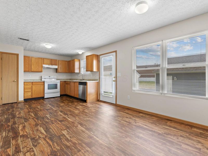 4807 Perlman Street , Unit 5, Columbus, OH 43228 Photo 7