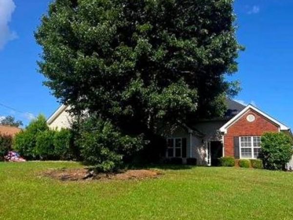 65 Mills Landing , Covington, GA 30016