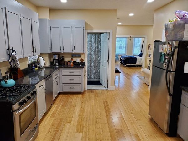 233 Chelsea, Unit 2, Boston, MA 02128