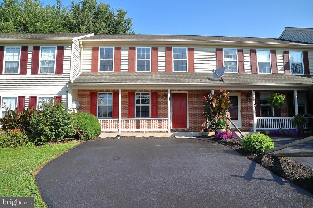 142 CHELMSFORD DRIVE , MARIETTA, PA 17547