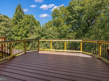 5703 GLADDEN, ALEXANDRIA, VA 22303