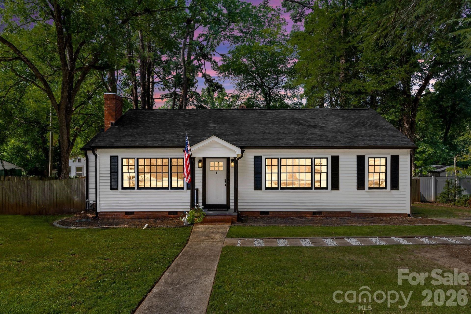 350 Jefferson Street E, York, SC 29745 Main Photo