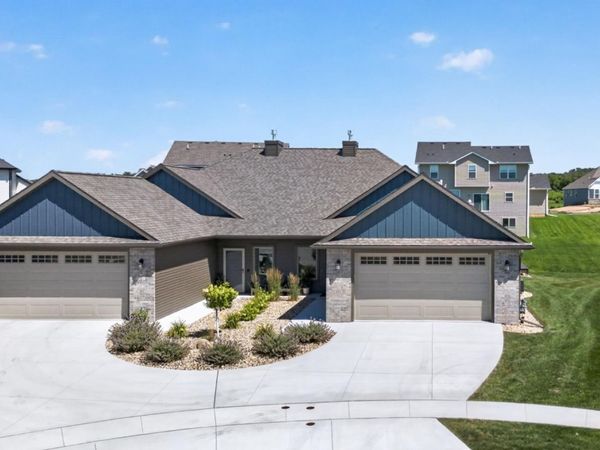 877 Picadilly Lane NW, Rochester, MN 55901
