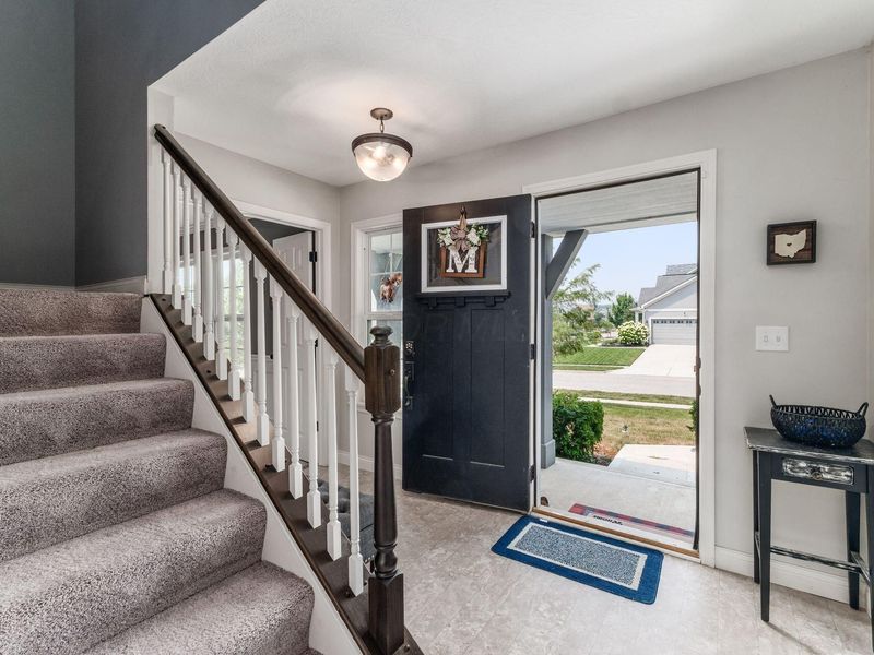 6105 Barclay Court, Canal Winchester, OH 43110 Photo 5
