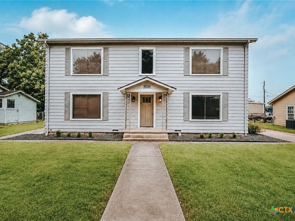 1503 E Virginia Avenue , Victoria, TX 77901