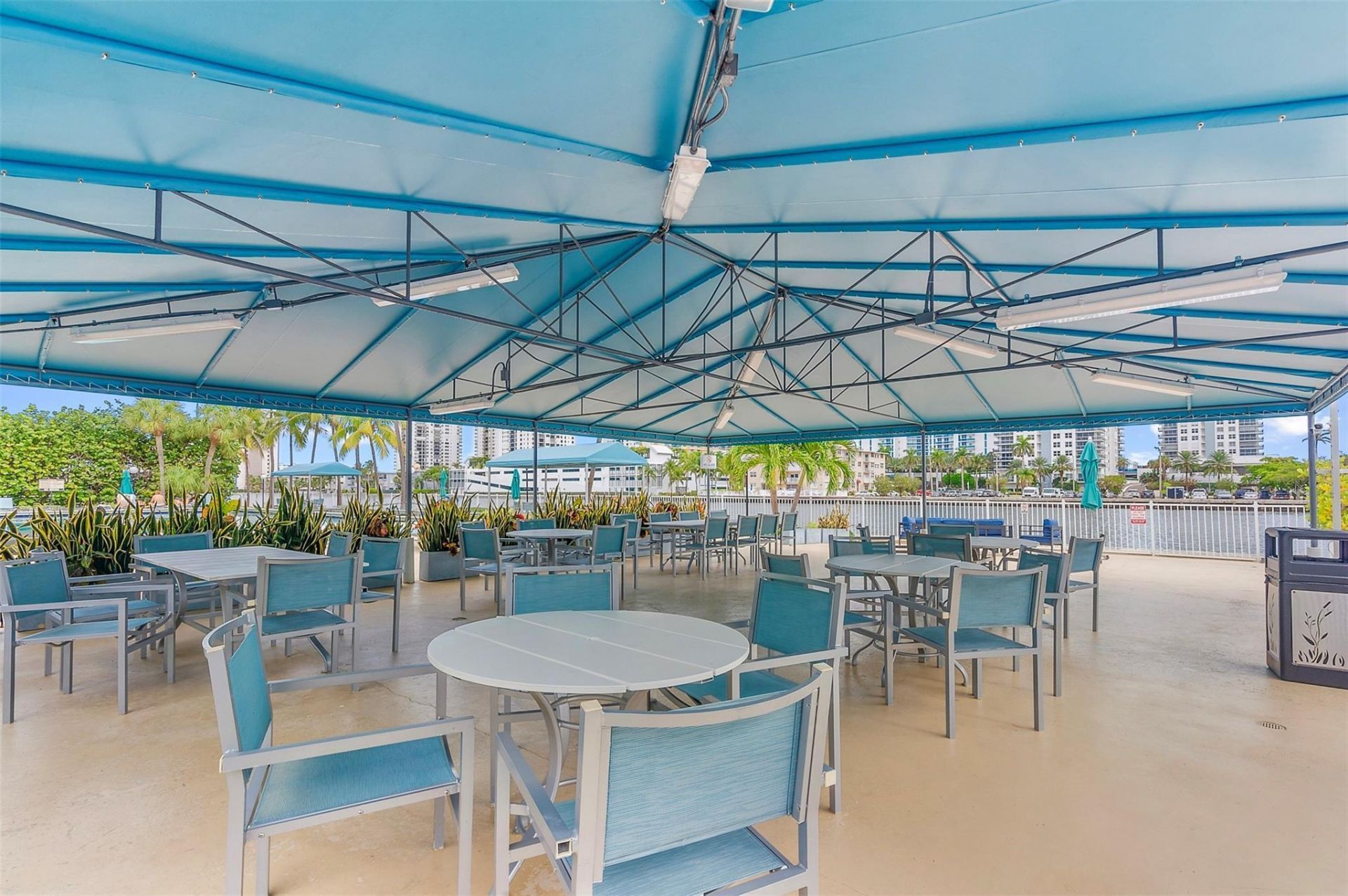 800 Parkview Drive, Unit 823, Hallandale, FL 33009 Photo