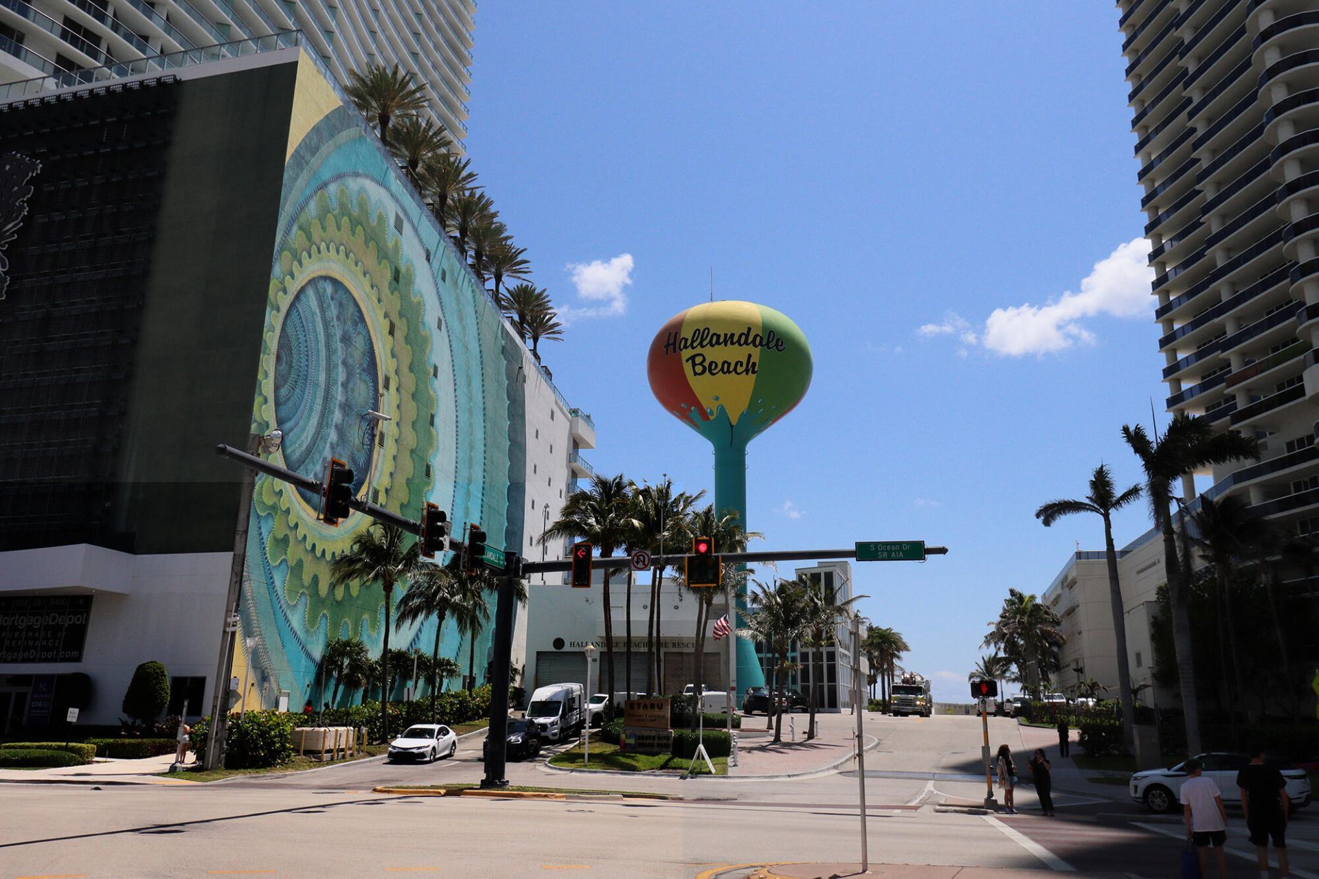 800 Parkview Drive, Unit 823, Hallandale, FL 33009 Photo